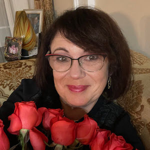 Meet your Posher, Zina